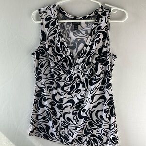 Nicole by Nicole Miller, casual V neck tank shirt size medium in black-and-white